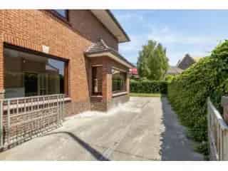 Handelspand te koop - Eeklo RBT79305