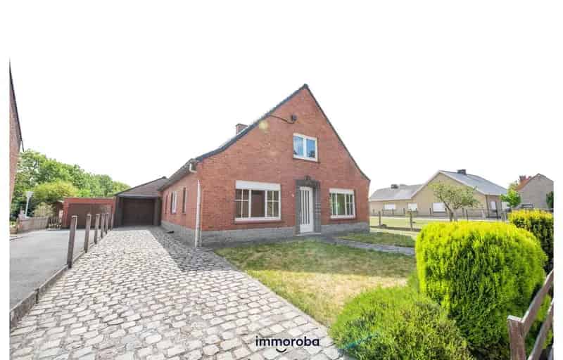 Te renoveren, open bebouwing op 595 m²