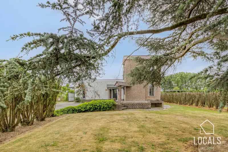 Villa op groot, zuidgericht perceel in Wambeek (Ternat)
