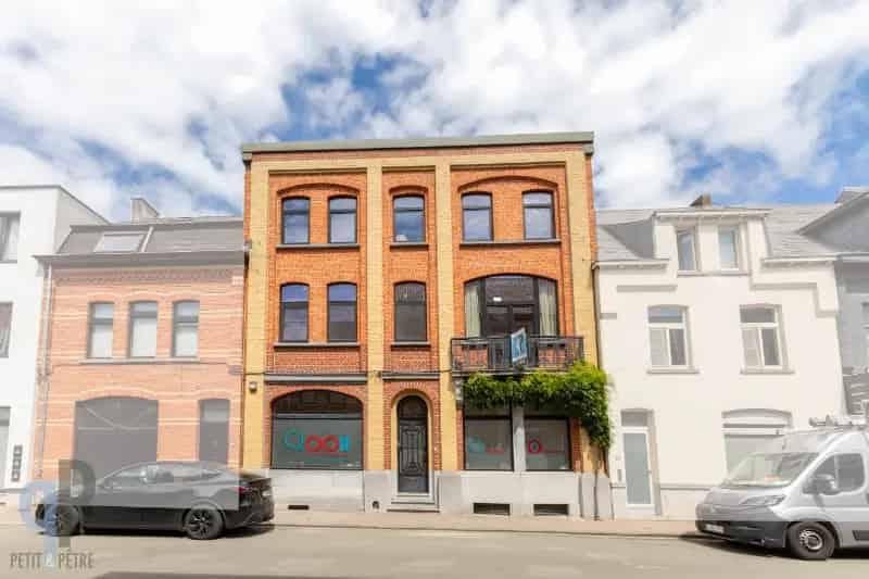 Herenwoning te huur met praktijkruimte, tuin en garage