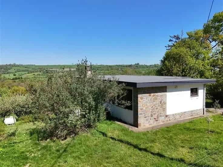 Gerenoveerde Bungalow Te Koop met Vrij Uitzicht en Garage