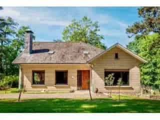 Huis te Koop Halle - Ruime Villa met Tuin nabij Kluisbos