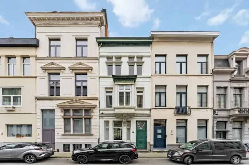 Herenhuis Te Antwerpen