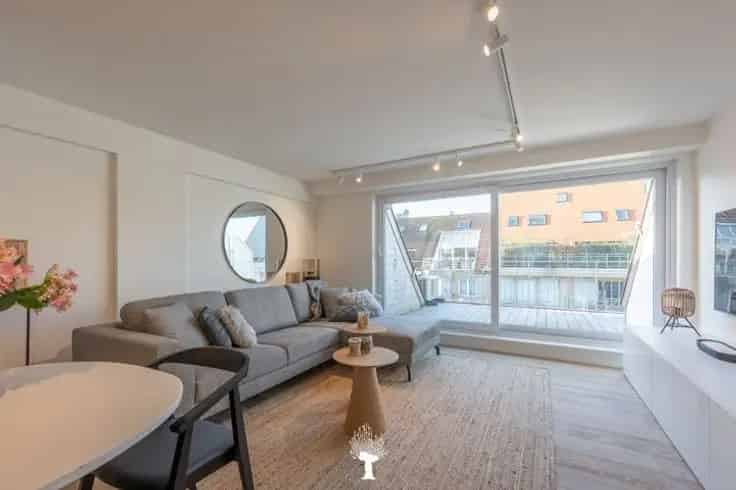Duplex Te Koop Nabij Zeedijk