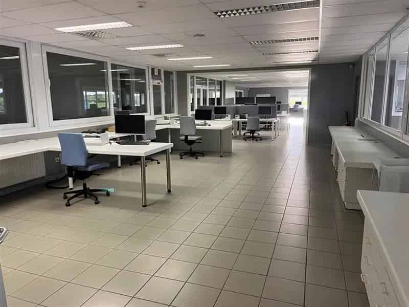 Kantoorruimte vanaf 207m² te huur op de expressweg Aalst-Ninove
