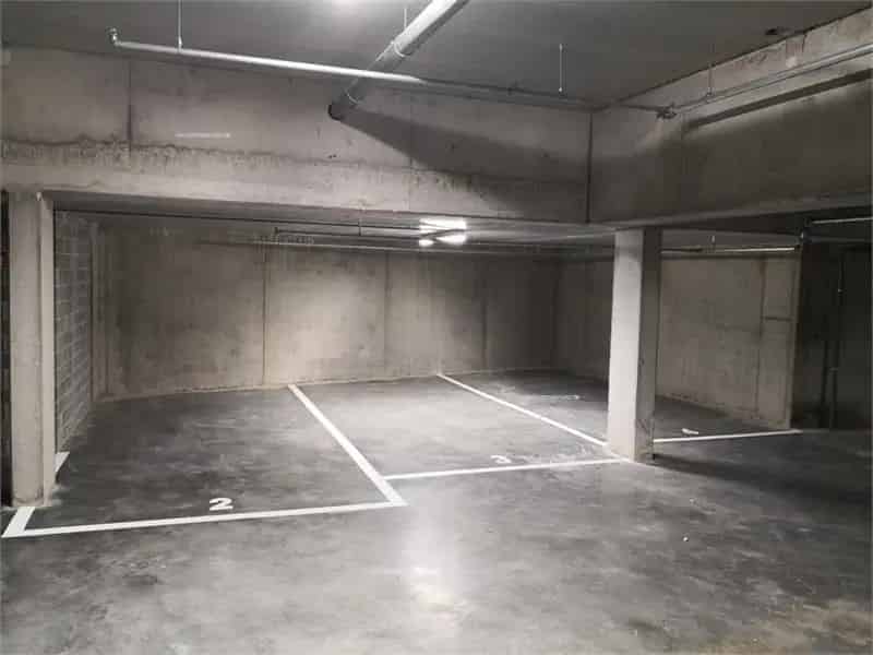 Nieuwbouw autostaanplaats te koop in Tielt