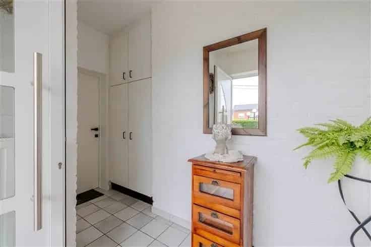 Huis Te Koop met 3 slaapkamers en uitbreidingsmogelijkheden