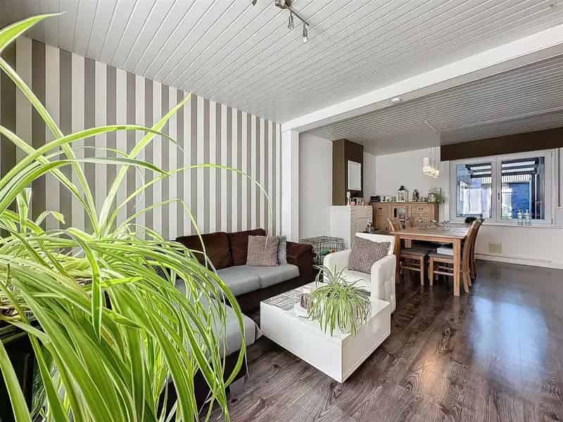 Gezellige instapklare woning met 3 slaapkamers en tuin op 200m²