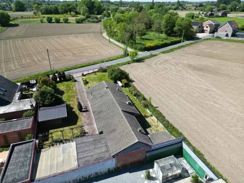 Bouwgrond te huur Wieze: Landelijke charme met renovatieproject