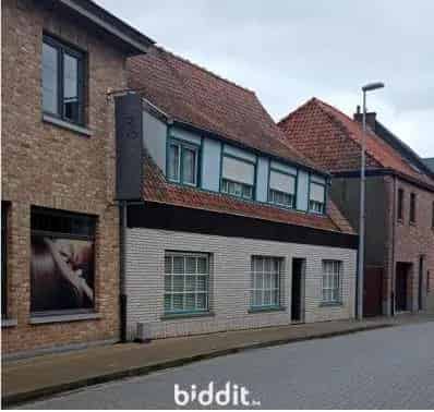 TE RENOVEREN WONING & MAGAZIJN