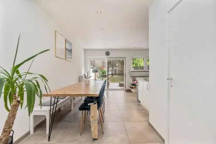 Gelijkvloers Appartement met Tuin te Koop Antwerpen