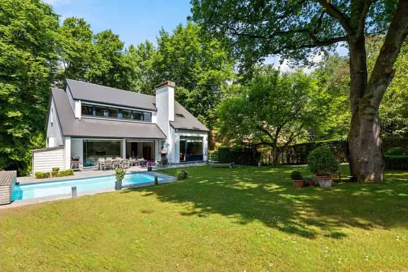 Sint-Pieters-Woluwe : Villa met 5 slaapkamers en zwembad