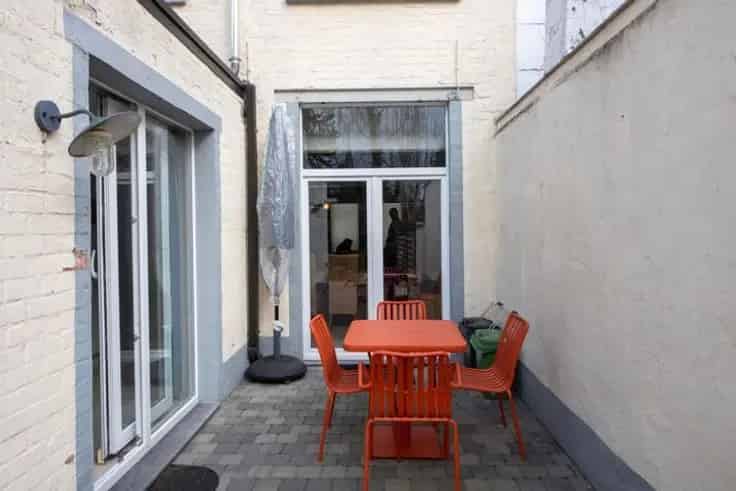 Huis Te Koop Aalst: Stijlvolle Burgerwoning met Tuin en Garage