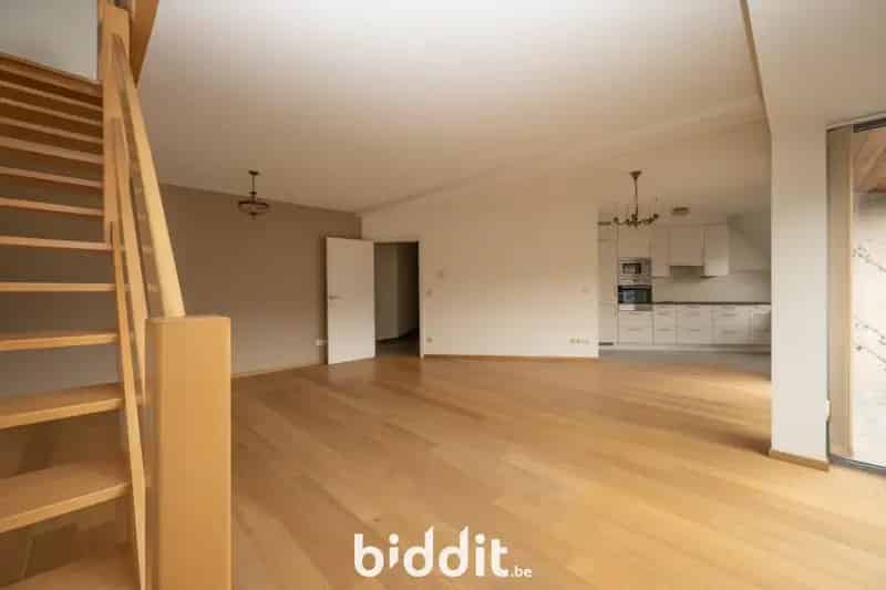 DUPLEX APPARTEMENT