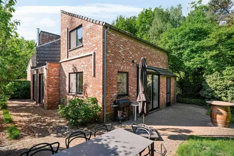 Charmante woning met 2 slaapkamers en grote tuin