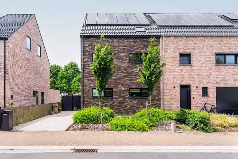 Prachtige nieuwbouw woning nabij centrum Lier in groene omgeving