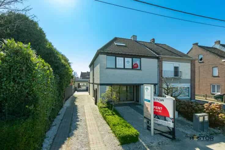 Huis Te Koop Hamme: Ruime Halfopen Bebouwing met 4 slaapkamers