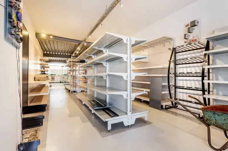 Instapklaar Handelspand op Toplocatie Te Mechelen