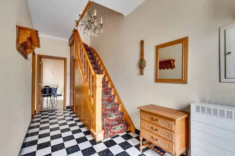 Goed onderhouden woning - deels gerenoveerd
