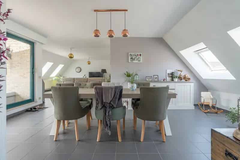 Ruim Dakappartement te Koop 179m² 3 Slaapkamers Centrum