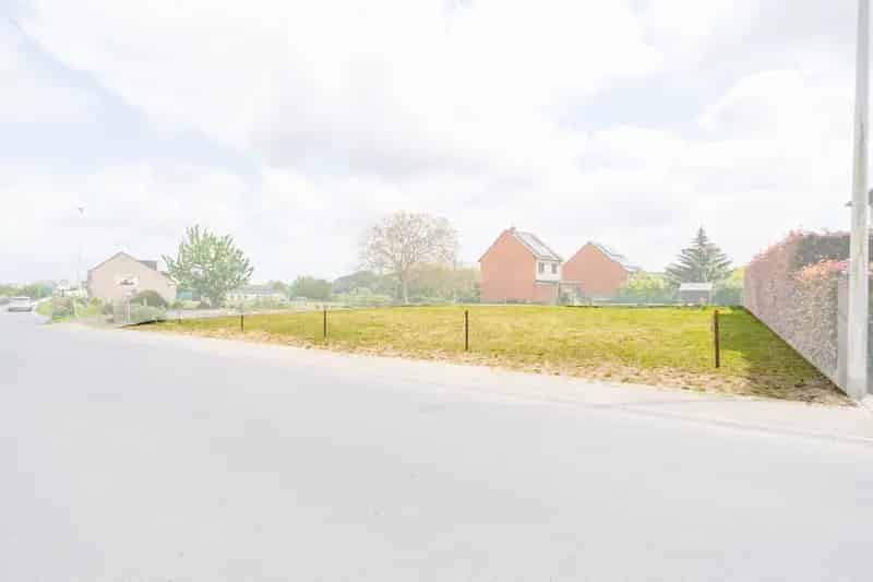 Bouwgrond voor een halfopen bebouwing op 3a04