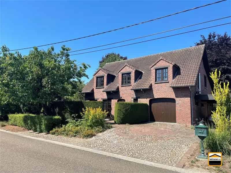Villa te huur Alken - Ruime woning met bouwgrond