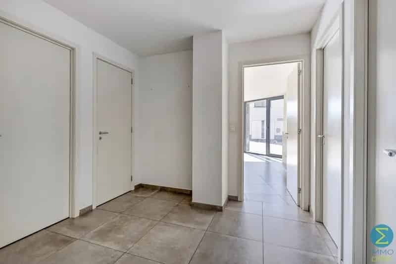 Gelijkvloers appartement te huur met garage nabij marktplein