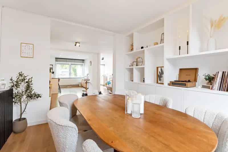 Instapklare woning met 3 slaapkamers, mooie tuin en garage in Kapellen!