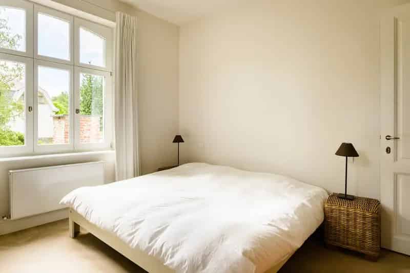 ANTWERPEN-BRASSCHAAT -  Statig landhuis met zwembad