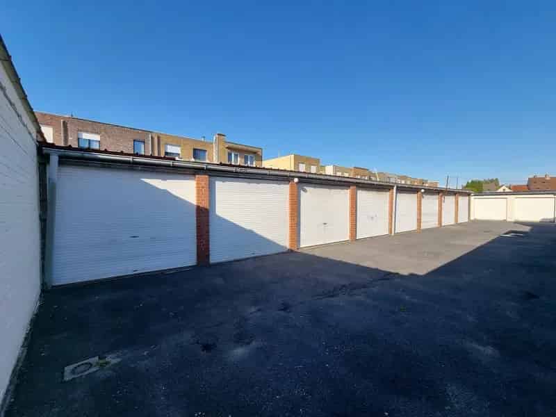 Centraal gelegen garagebox