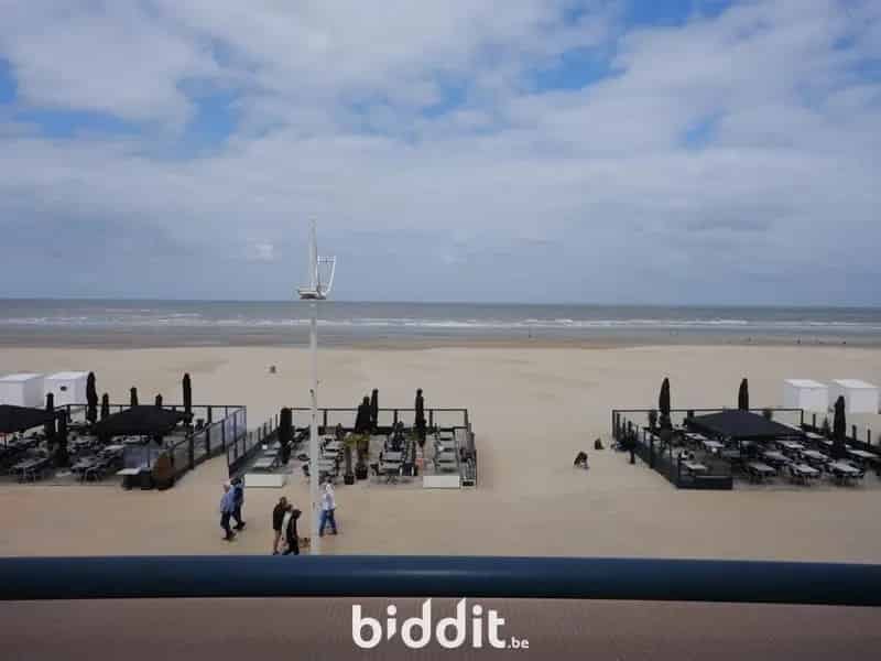 RUIM APPARTEMENT OP TOPLIGGING