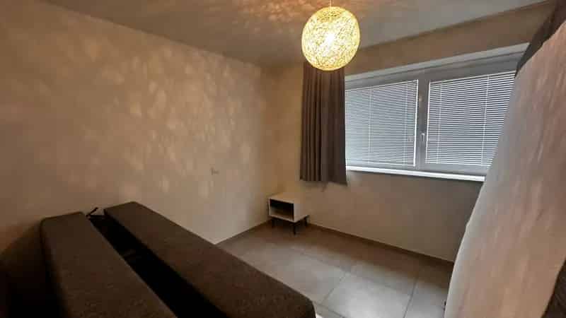 Gelijkvloers appartement te huur in Lokeren