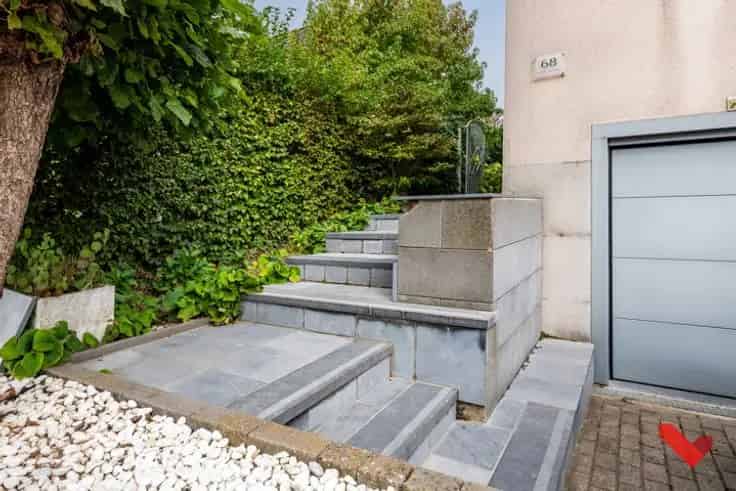 Huis Te Koop Vissenaken: Ruime woning met tuin en garage