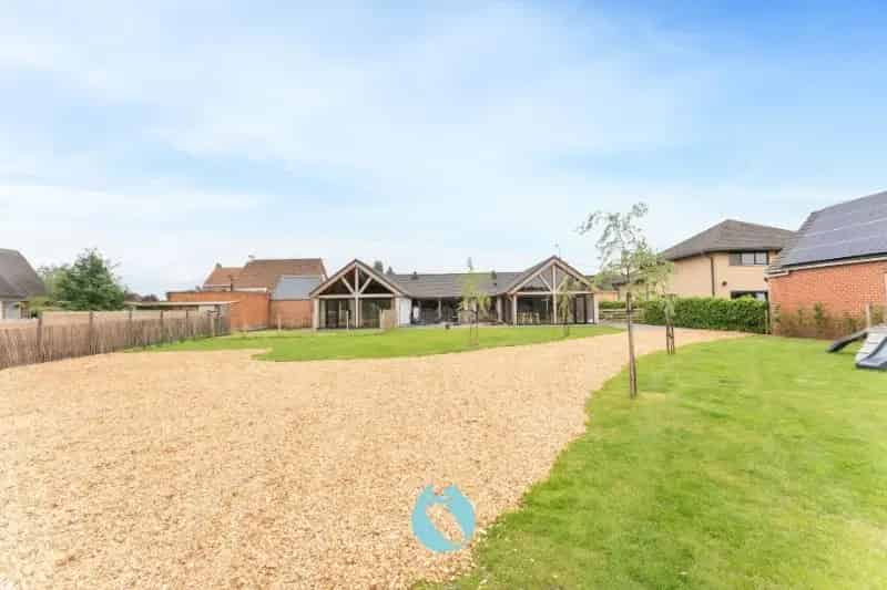 Veelzijdige eigendom op 14.569m² ten noorden van Gent