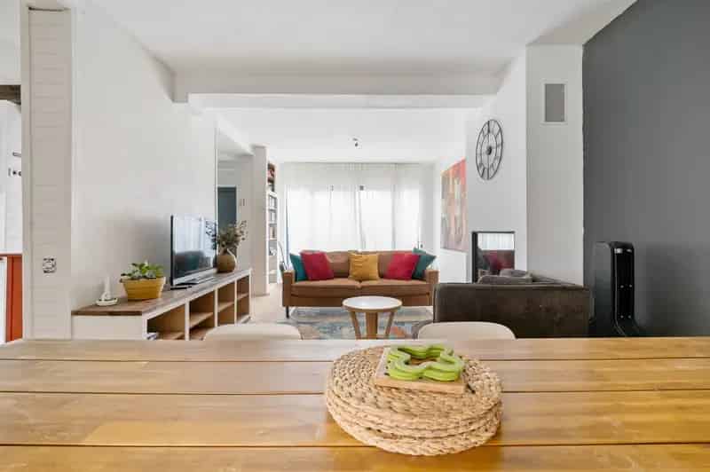 Te renoveren woning (138 m²) met ruim perceel met moestuin te koop!