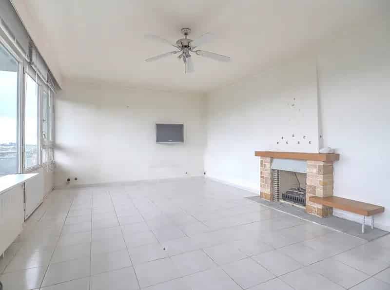 Appartement met één slaapkamer in Molenbeek-Saint-Jean