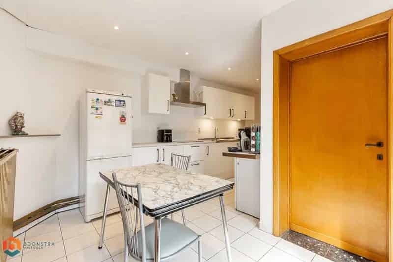 Op te frissen woning met 3 slpkrs te Putte
