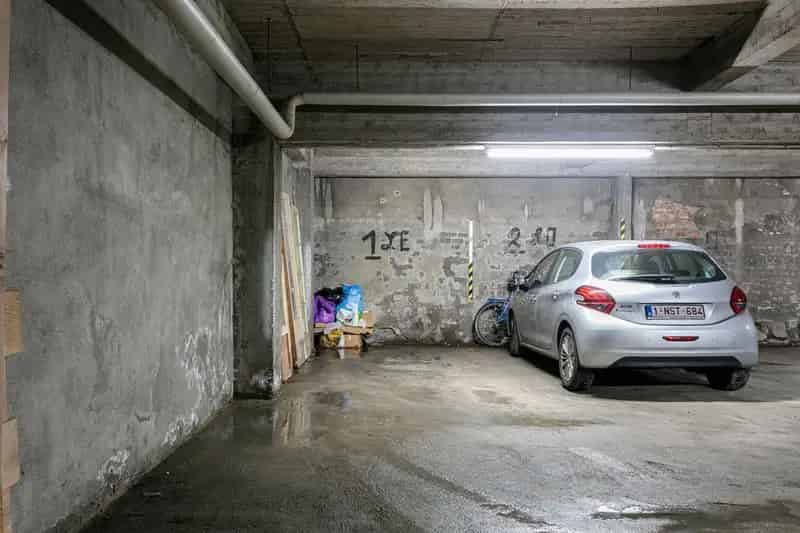 Ondergrondse autostaanplaats te koop!