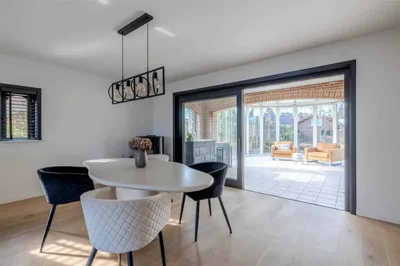 Centraal gelegen woning op een perceel van ca 1000 m²