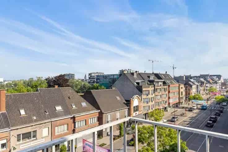 Appartement te koop Deinze: 2 slaapkamers, garage, instapklaar