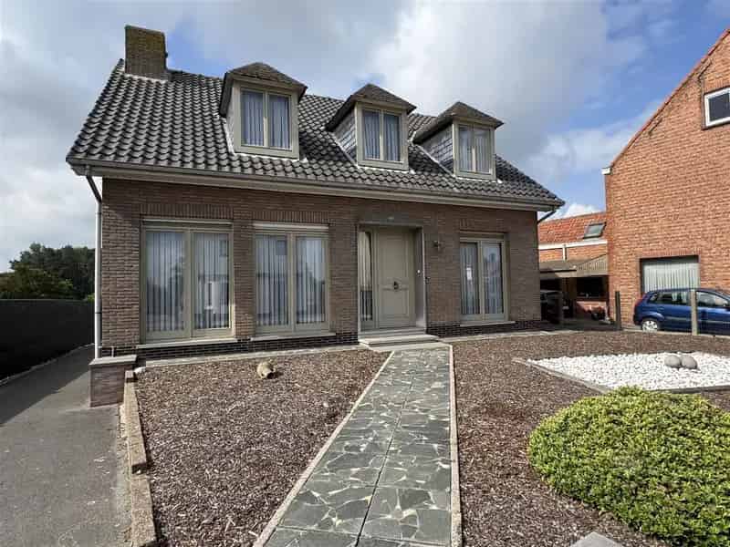 Huis te huur Heikant 5 slaapkamers grote tuin en werkplaats