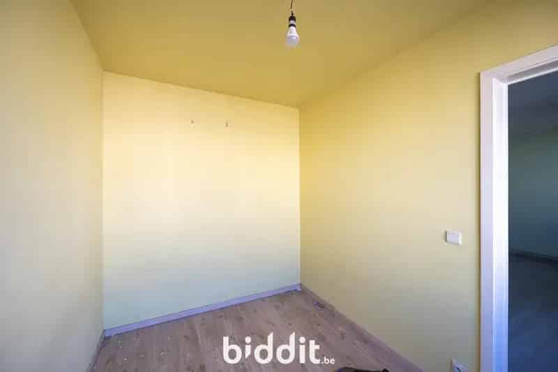 GUNSTIG GELEGEN APPARTEMENT
