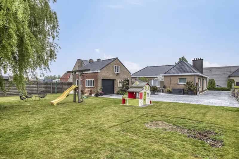 Huis te renoveren Rumbeke 3 slaapkamers grote tuin