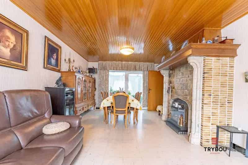 Gunstig gelegen woning met garage, drie slaapkamers en zonnige tuin