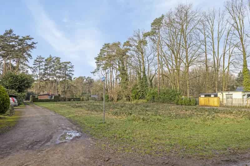 Uniek en idyllische verblijfsrecreatiegrond van 13 are 