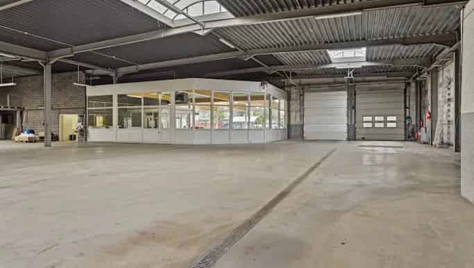 Handelspand met magazijn te koop in Meulebeeksesteenweg 20, Tielt - Dewaele