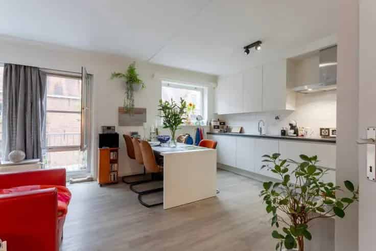 Gerenoveerd 2 Slaapkamer Appartement Te Koop Tielt Centrum