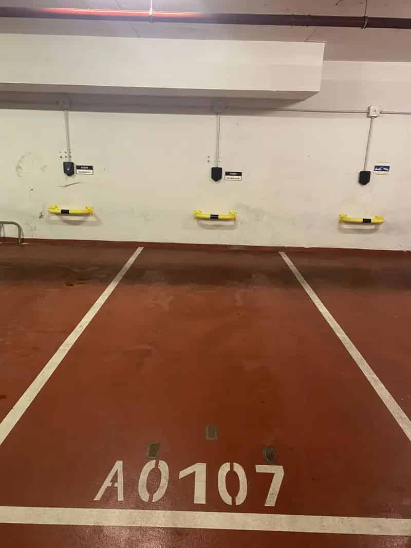 Ondergrondse autostaanplaats te huur in centrum Leuven.