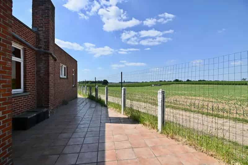 Huis te huur Sint Truiden: Grote woning met garage en tuin