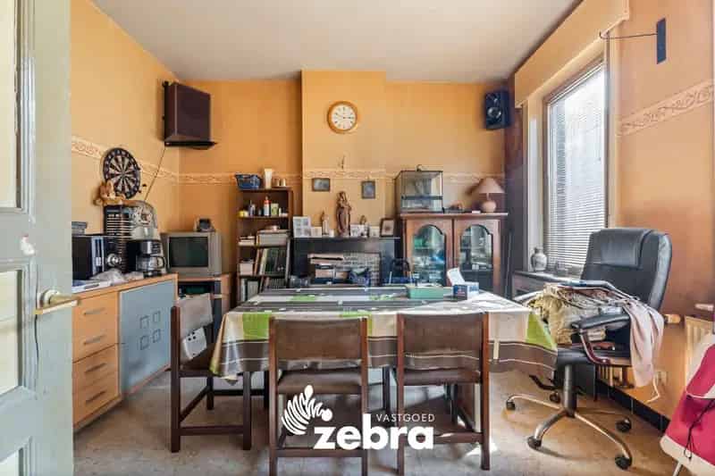 Te renoveren woning met 4 slaapkamers Pittem!